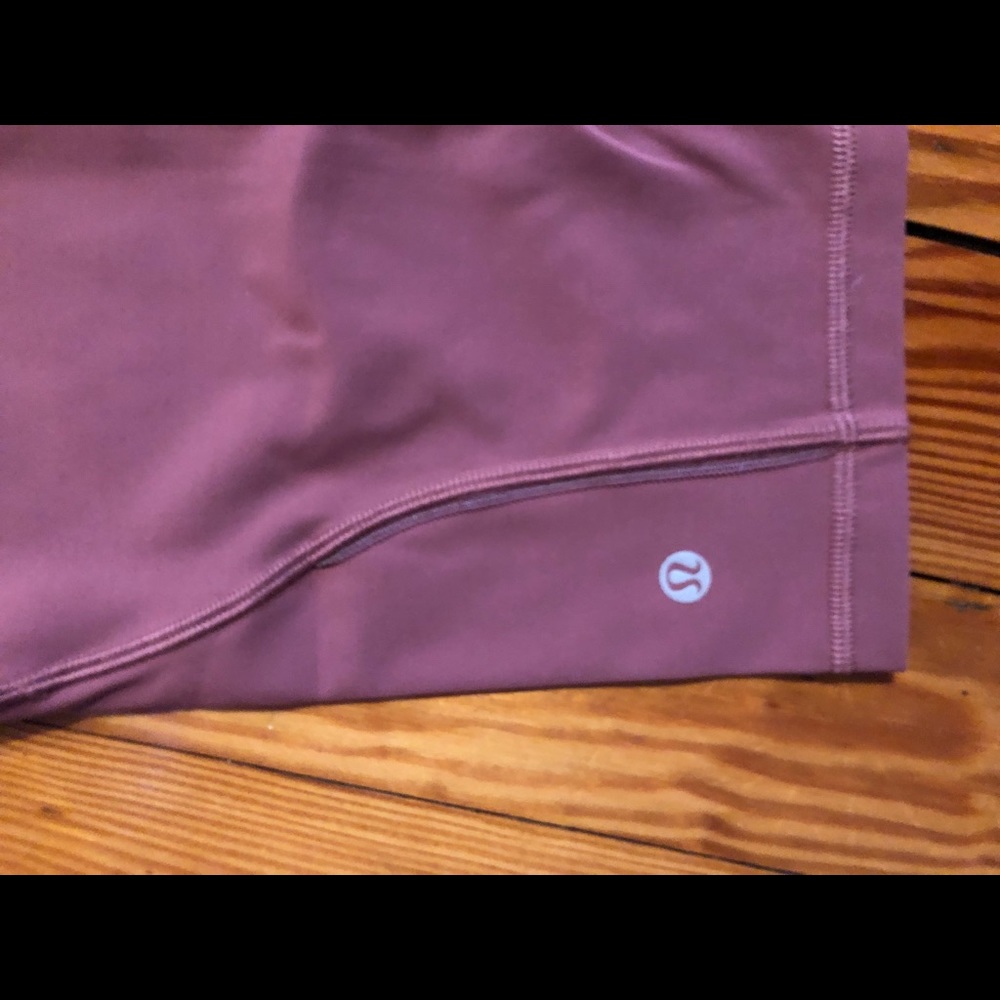 Lululemon yoga pants